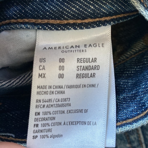 AE Ripped 90s Boyfriend Style Jeans Medium Wash - Picture 11 of 11